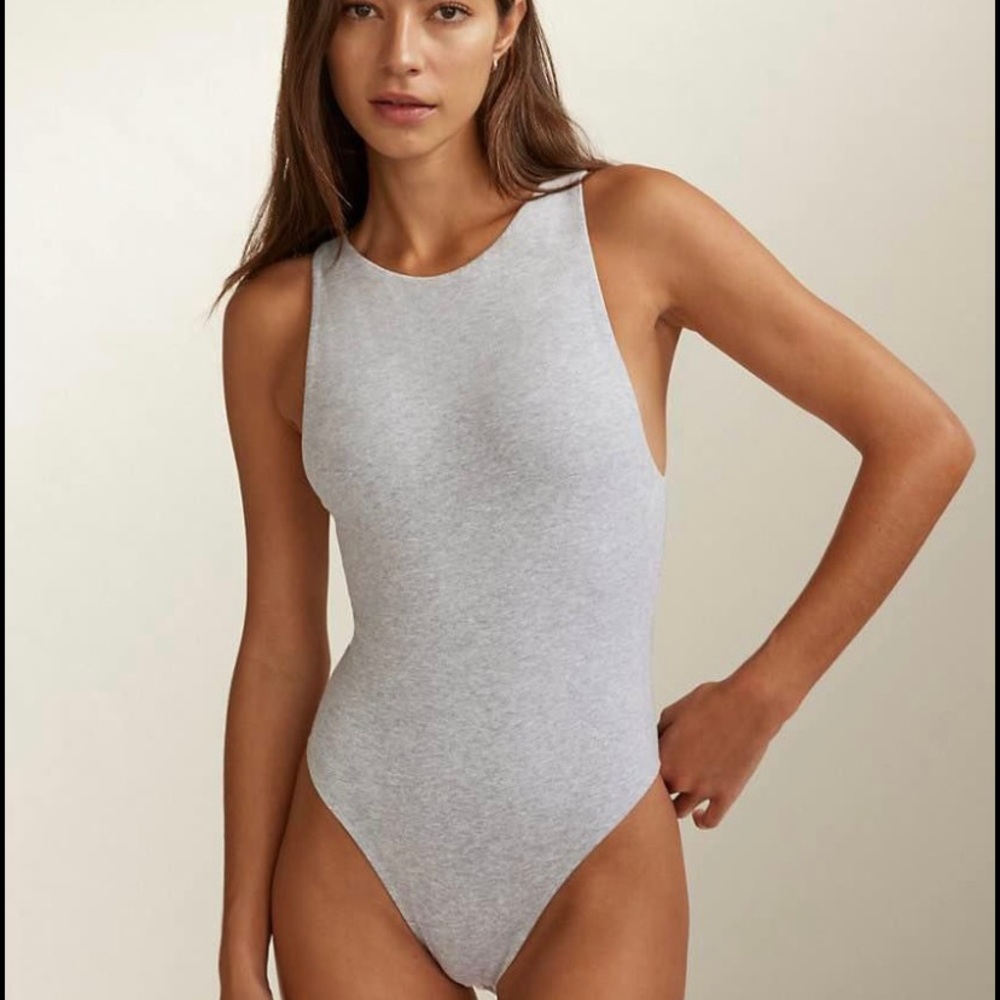 Babaton soft contour 90s bodysuit in heather chrome